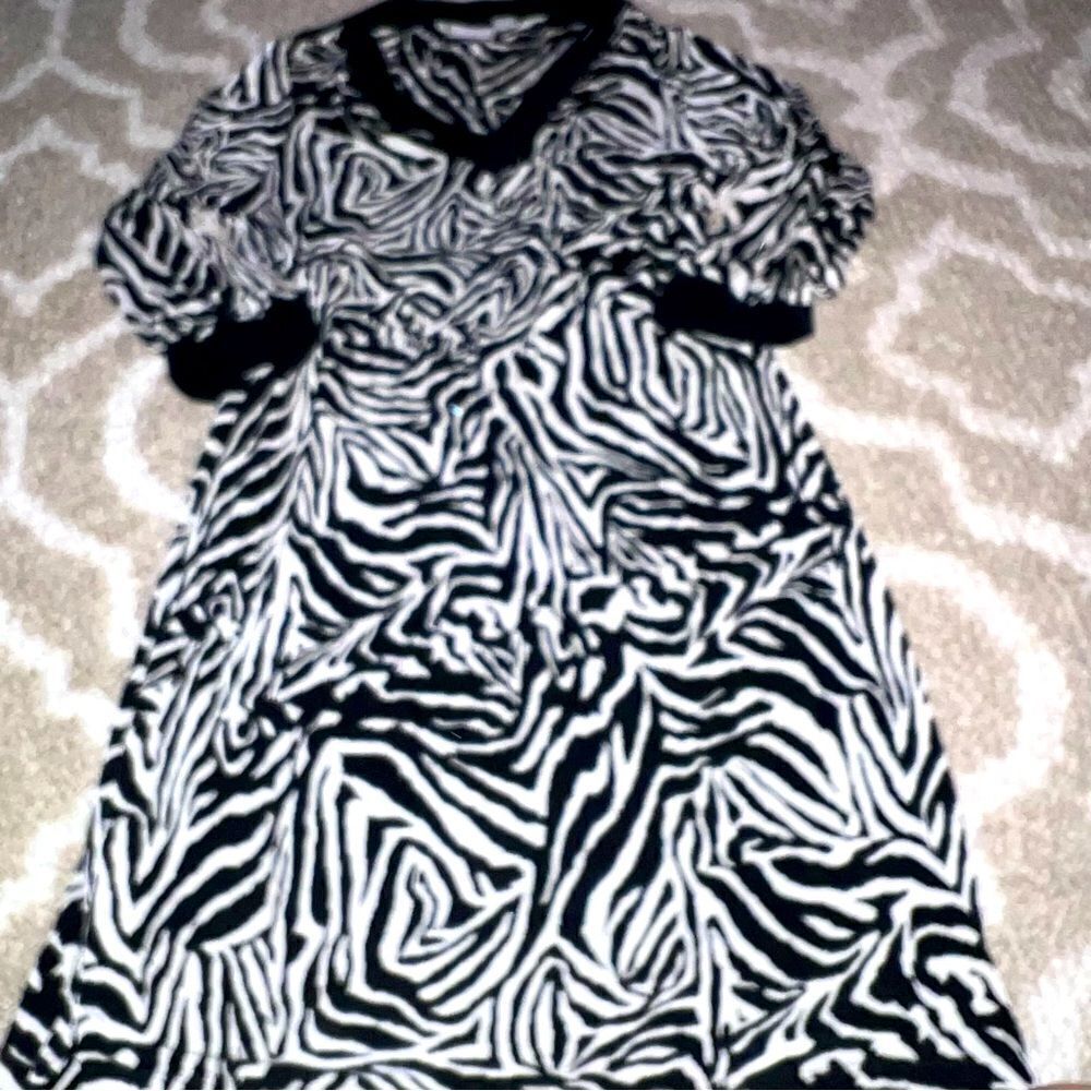 Travelers Chicos size 1 dress